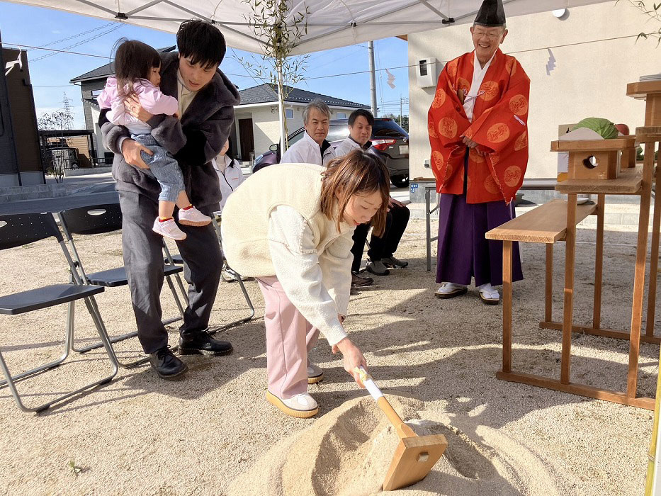 地鎮祭_鍬入れ