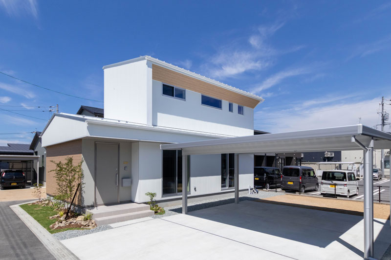 新築・注文住宅・リフォームなら鳥取県米子市の地元工務店、小田原工務店にお任せください。新築住宅U様外観写真