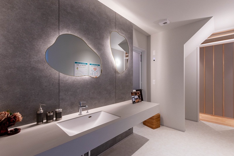 新築・注文住宅・リフォーム・リノベーションなら鳥取県米子市の地域密着工務店、小田原工務店にお任せください。リフォームモデルハウス洗面スペース写真