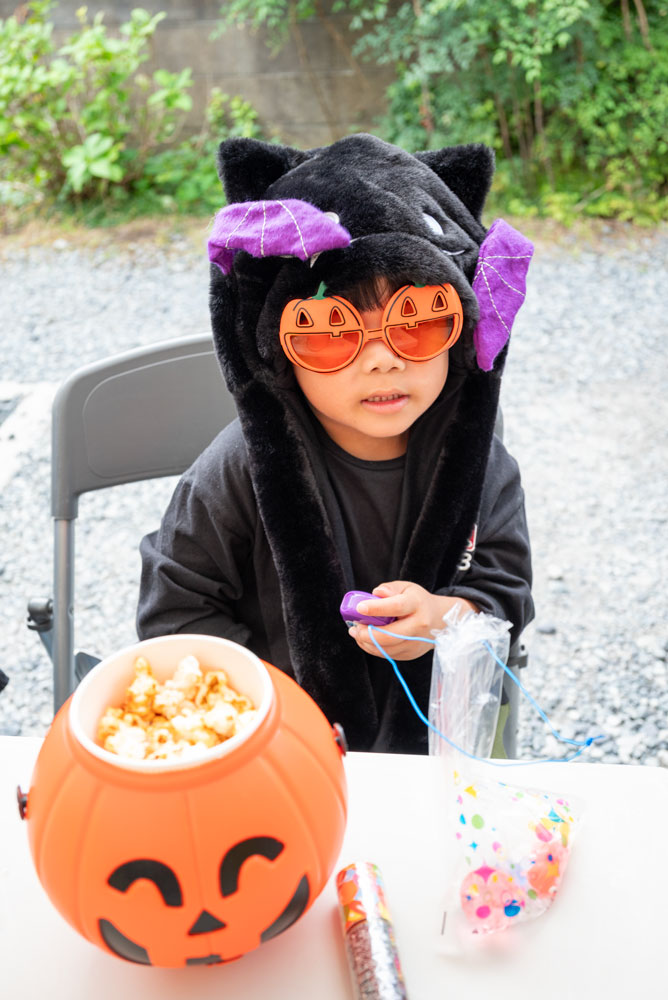 新築・注文住宅・リフォームなら鳥取県米子市の地元工務店、小田原工務店にお任せください。第27回お客様感謝祭の黒猫ちゃん画像