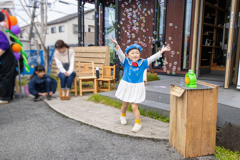 新築・注文住宅・リフォームなら鳥取県米子市の地元工務店、小田原工務店にお任せください。第27回お客様感謝祭のシャボン玉の画像